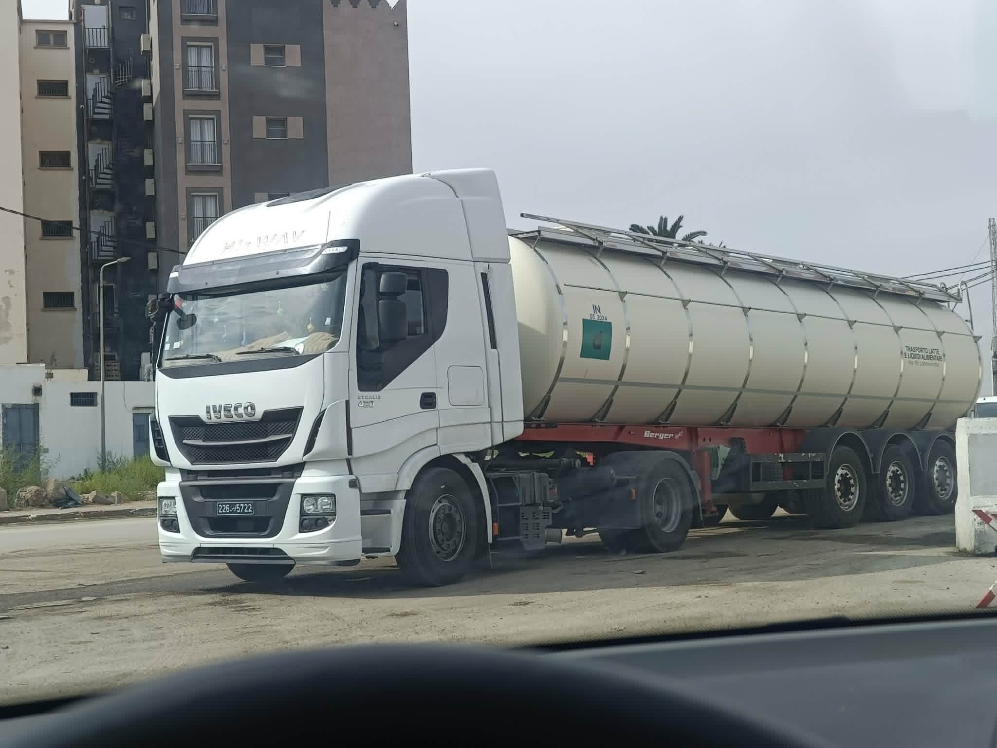 Iveco Hi-Way citerne alimentaire